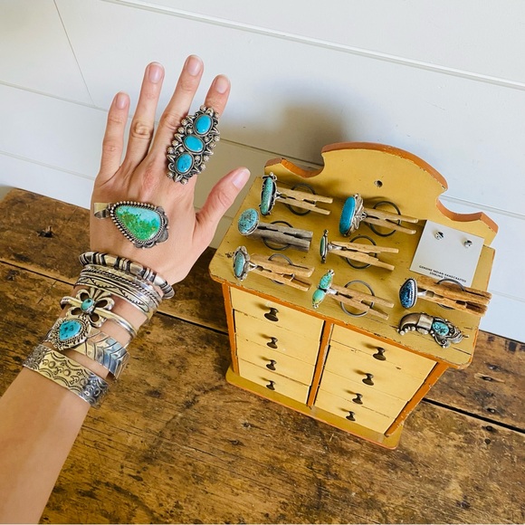 SOLD ♥️ Navajo ♥️ Robert Yellowhorse Sterling Silver & Turquoise Cuff - Picture 13 of 14